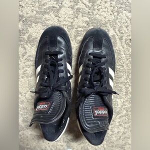 Adidas Men's good condition! Size 8.5 men’s, 10 women’s Sneakers samba